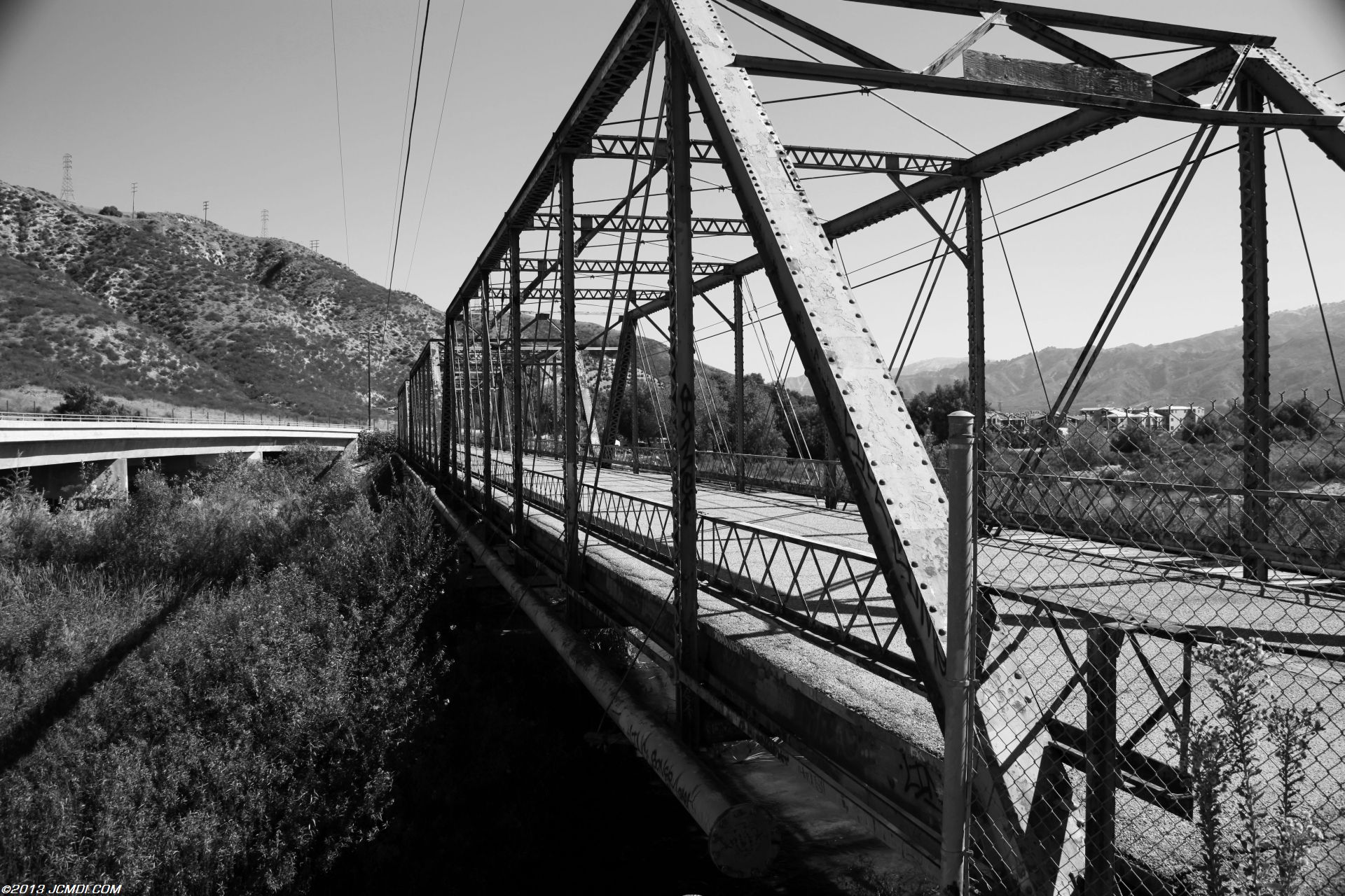 Piru Bridge B&W 11/17/2011